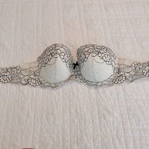 VS 34 D strapless bra